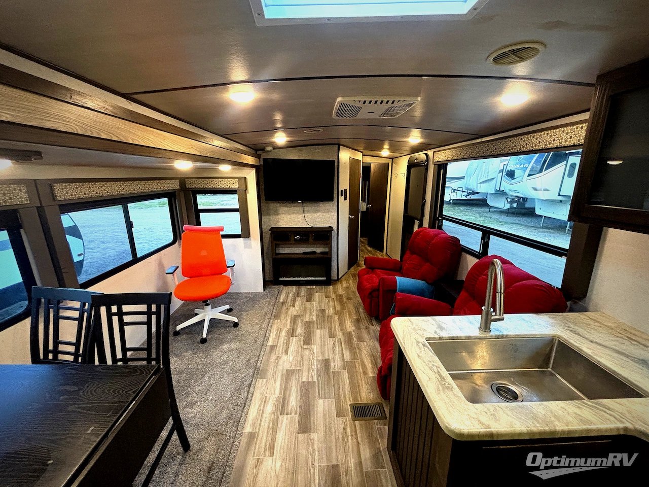 2019 Forest River Salem Hemisphere GLX 283RK Photo 5