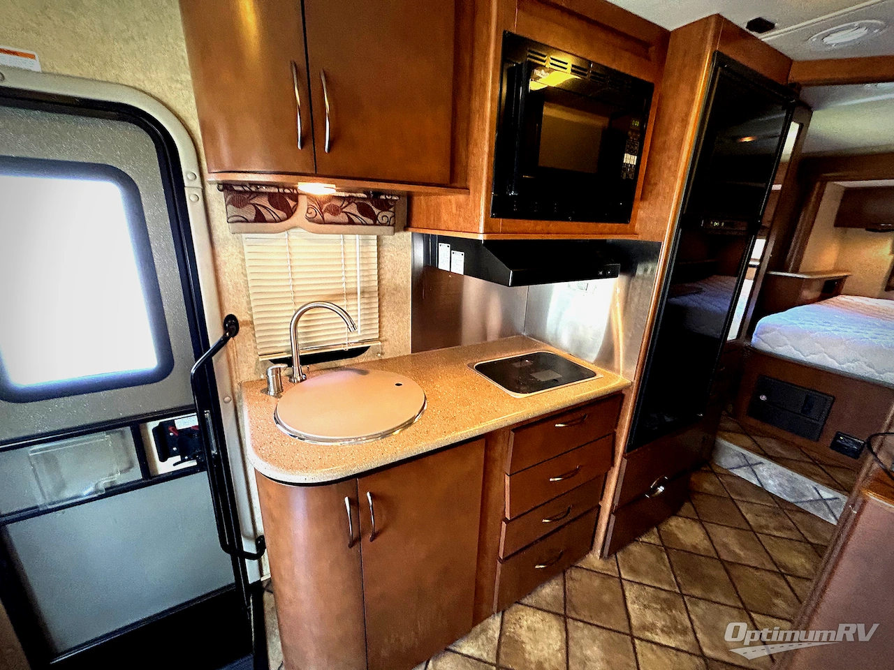 2014 Thor Siesta Sprinter 24SR Photo 12