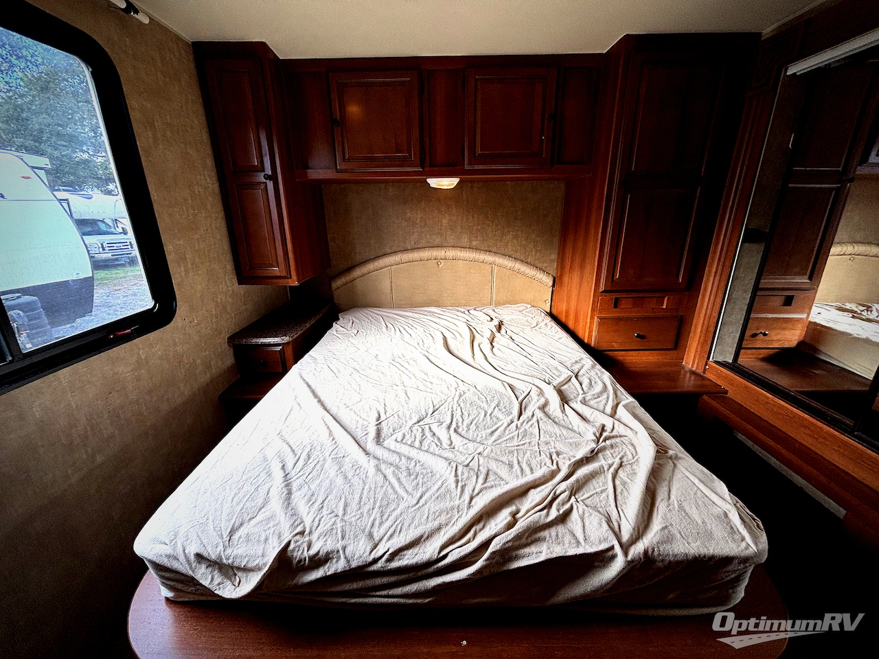 2014 Coachmen Leprechaun 319DS Ford 450 Photo 13