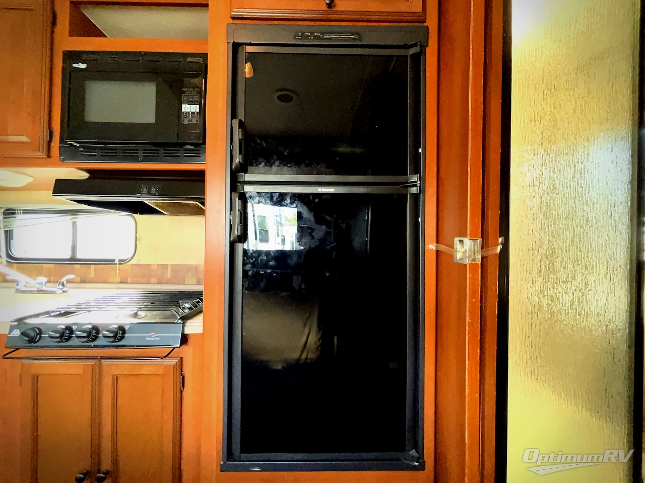 2014 Coachmen Leprechaun 319DS Ford 450 Photo 15