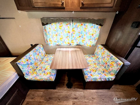 2022 Sunset Park Sun-Lite Classic 16BH RV Photo 3