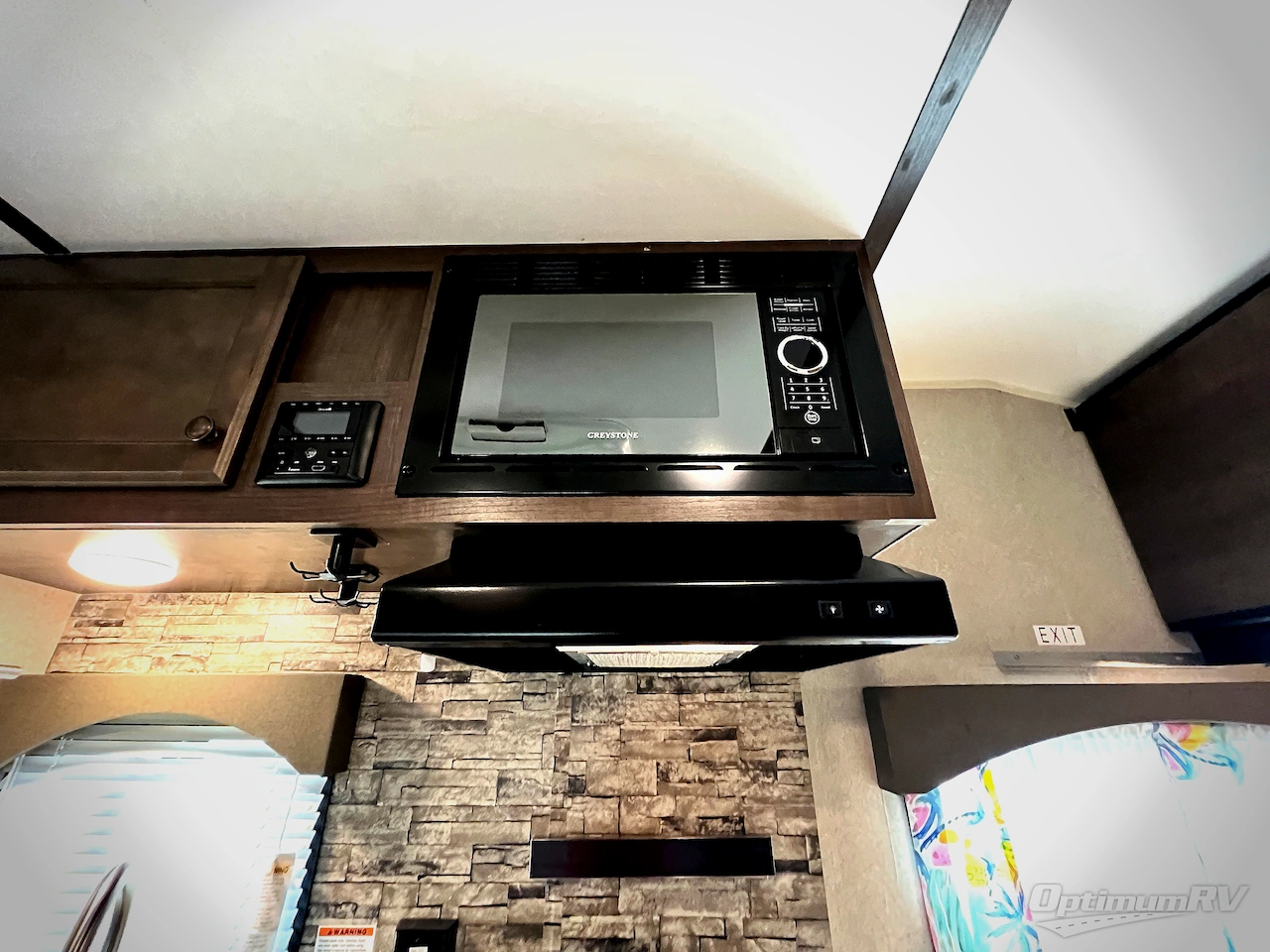 2022 Sunset Park Sun-Lite Classic 16BH Photo 7