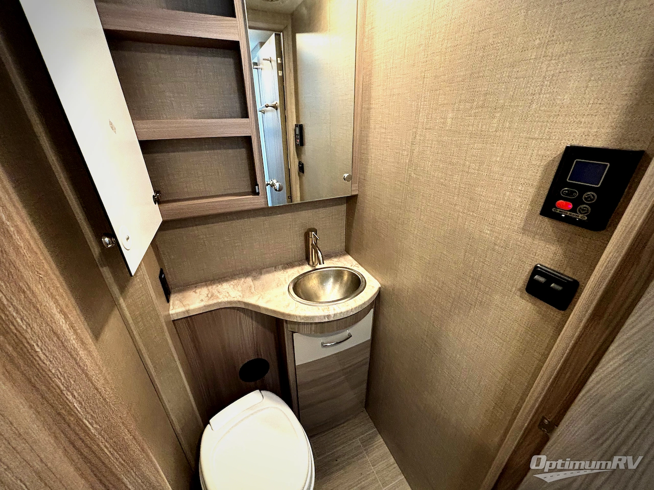 2023 Thor Delano Sprinter 24RW Photo 17