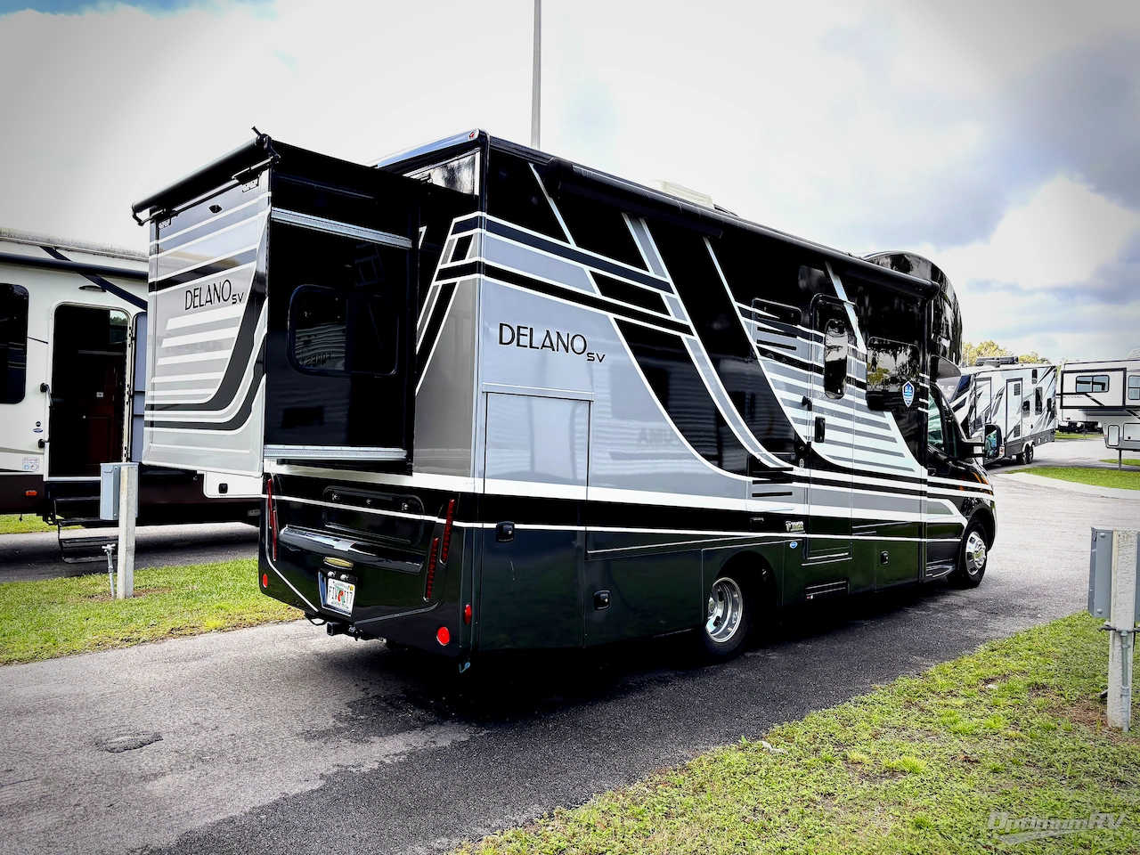 2023 Thor Delano Sprinter 24RW Photo 2