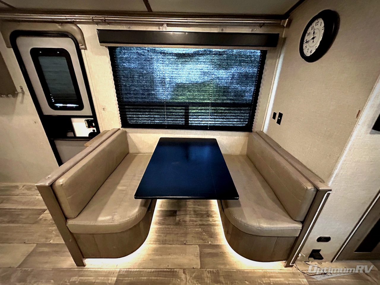 2021 Keystone Outback Ultra Lite 221UMD Photo 11