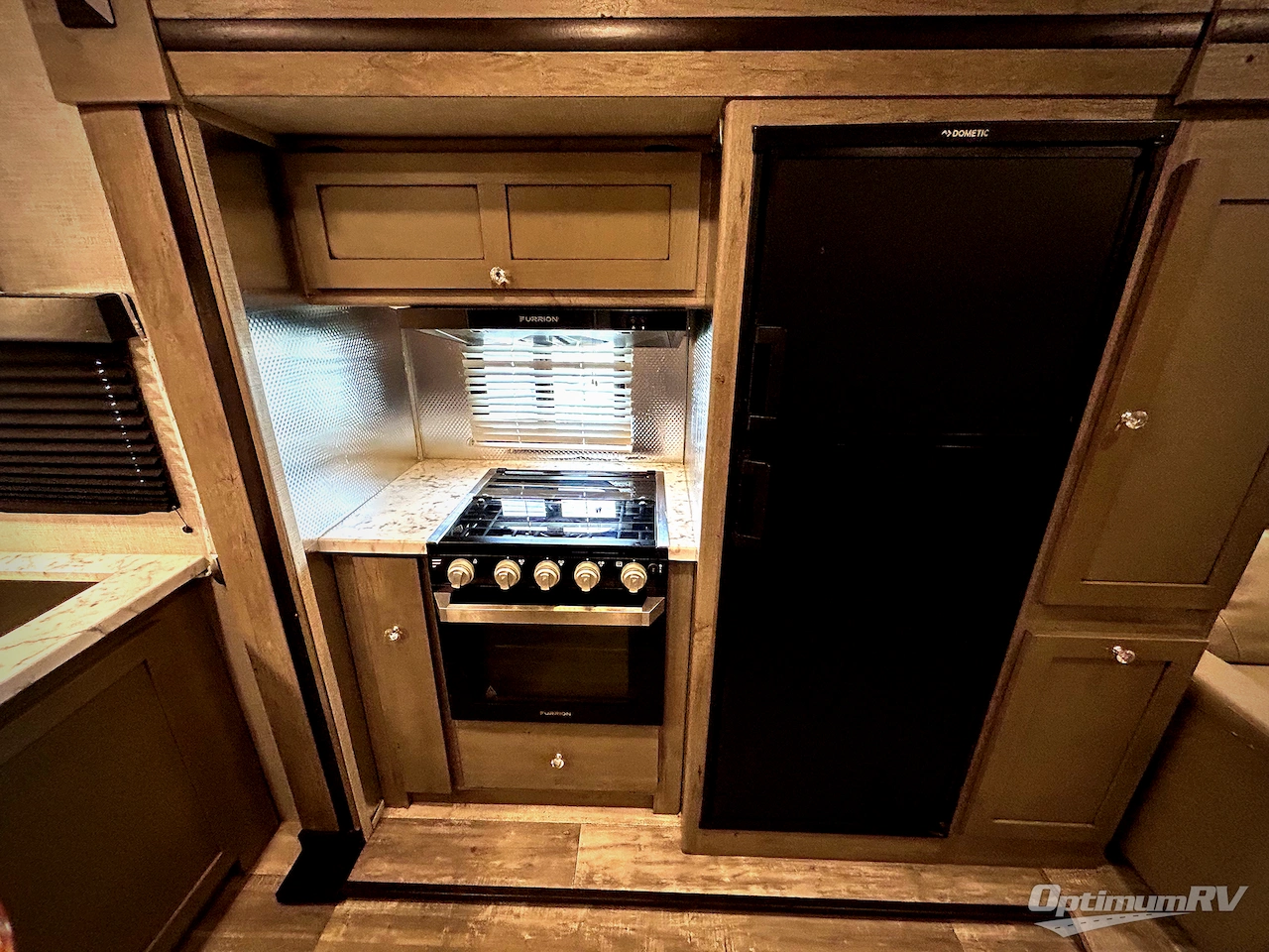 2021 Keystone Outback Ultra Lite 221UMD Photo 13