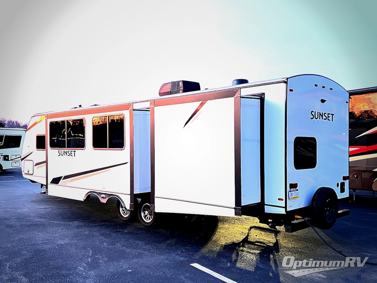 2022 CrossRoads Sunset Trail SS331BH Photo 3