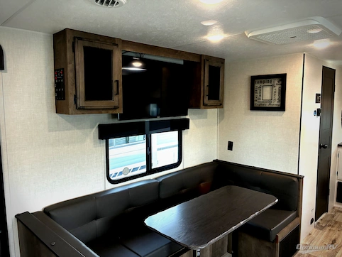 2023 Venture Stratus Ultra-Lite SR221VRK RV Photo 3