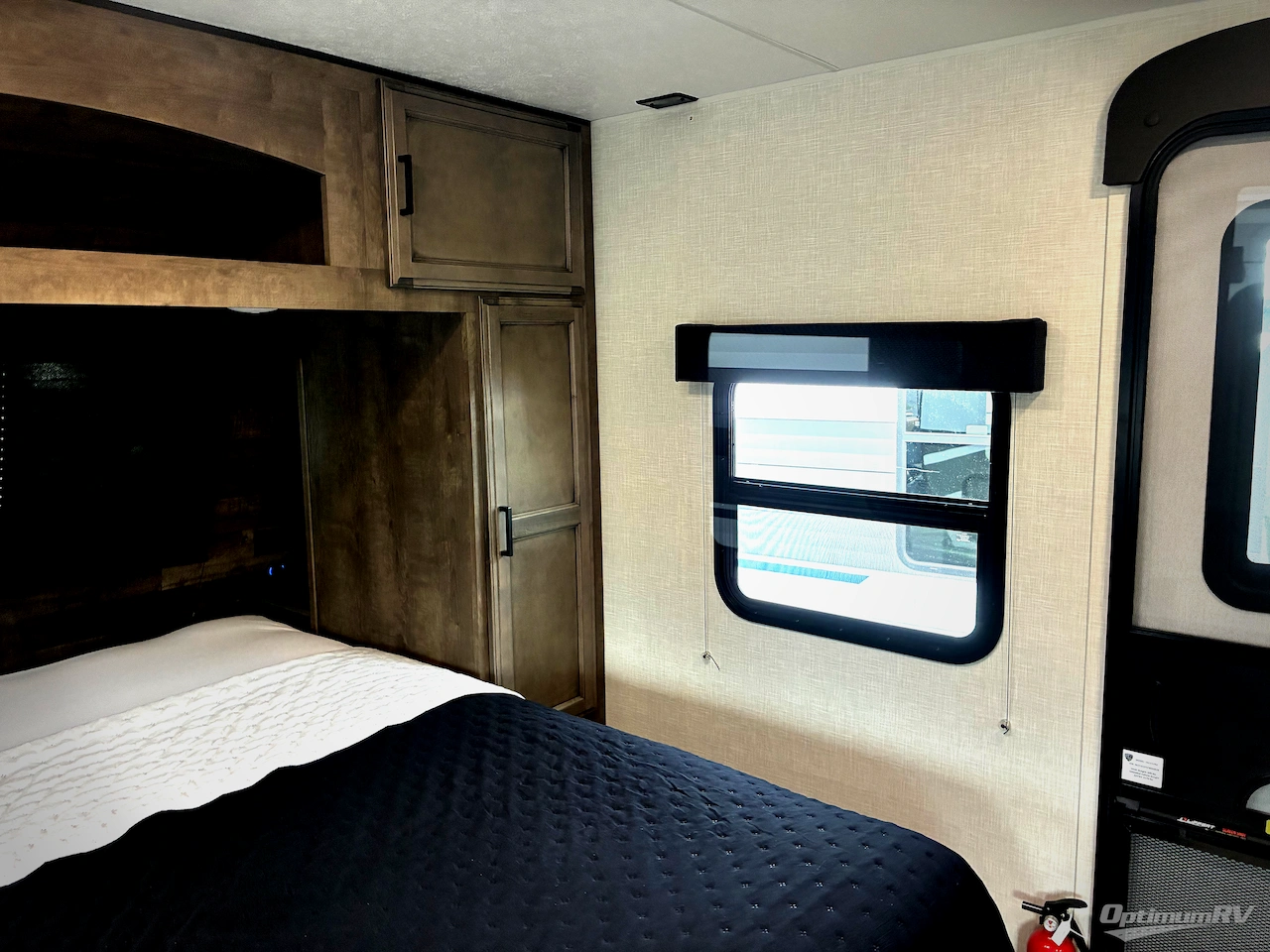 2023 Venture Stratus Ultra-Lite SR221VRK Photo 9