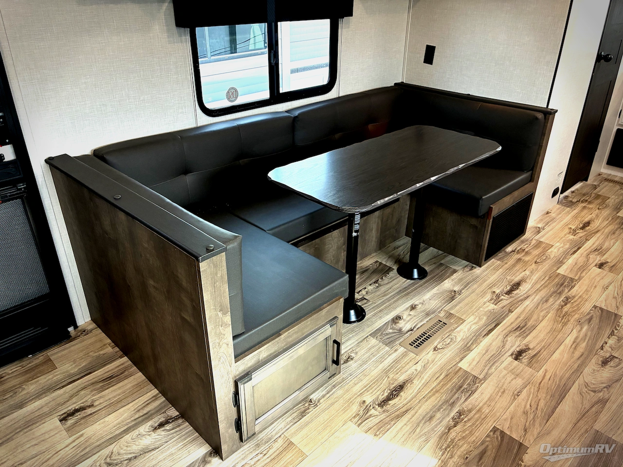 2023 Venture Stratus Ultra-Lite SR221VRK Photo 12
