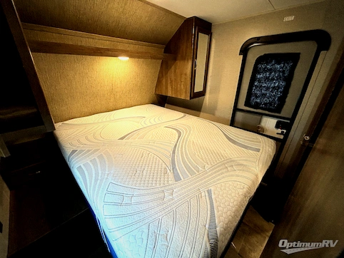 2018 Dutchmen Rubicon XLT 301XLT RV Photo 3