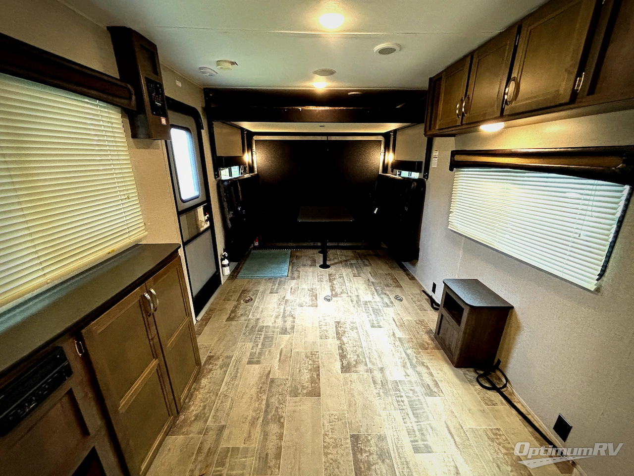 2018 Dutchmen Rubicon XLT 301XLT Photo 4