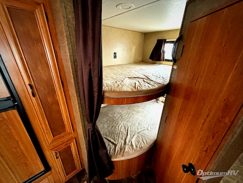 2016 Starcraft AR-ONE MAXX 26BHS RV Photo 3