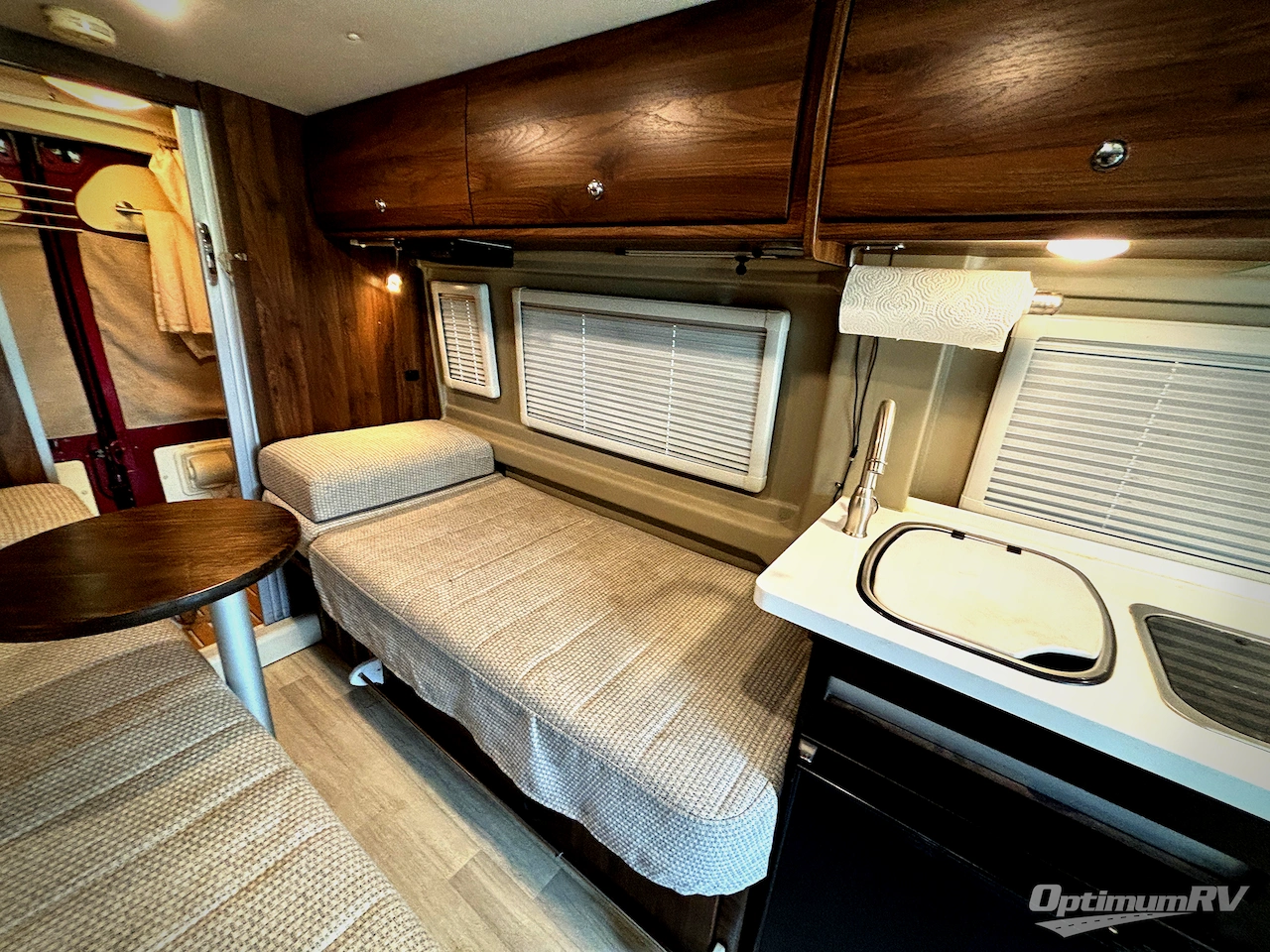2021 Winnebago Travato 59KL Photo 15
