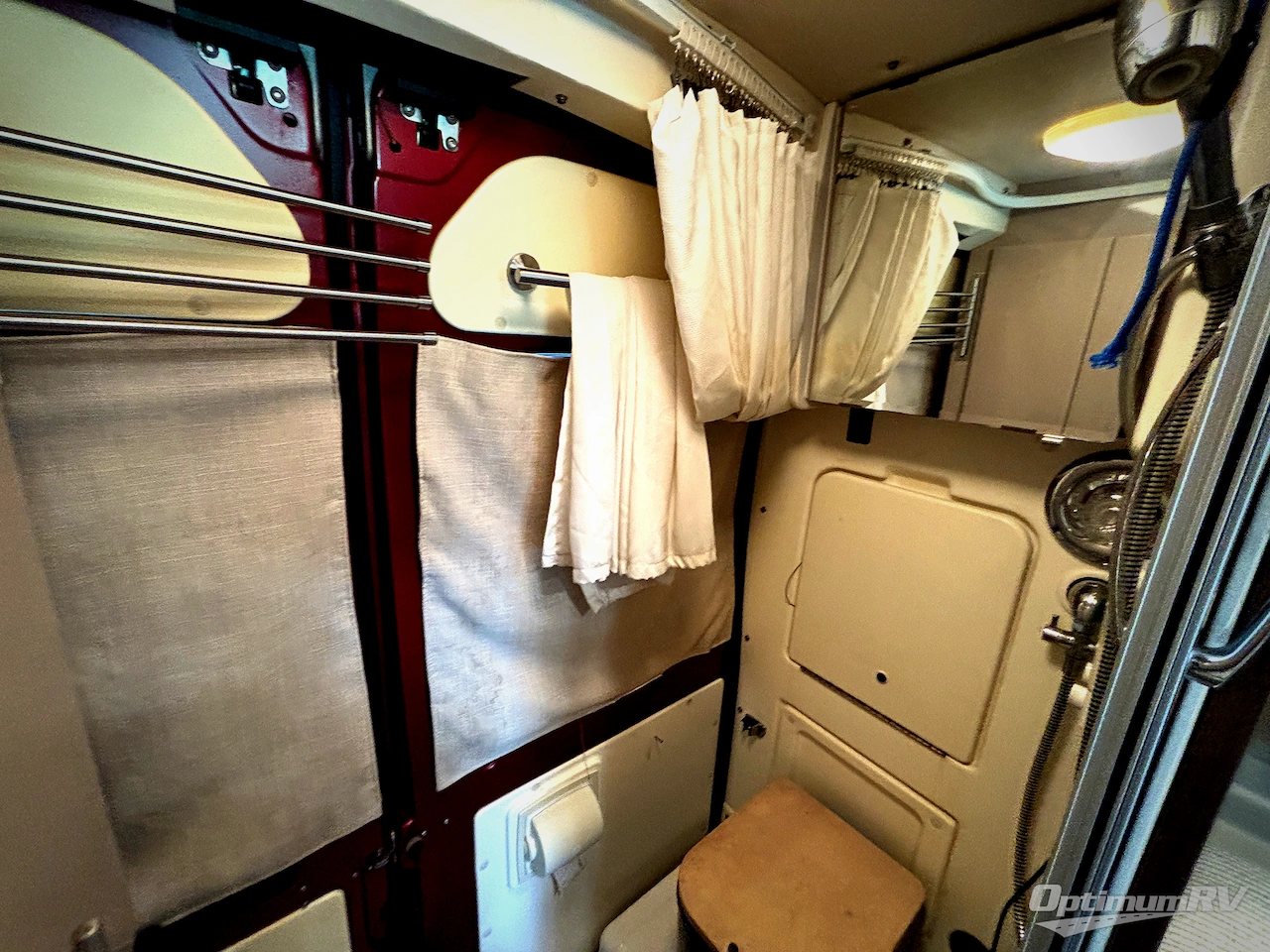 2021 Winnebago Travato 59KL Photo 16