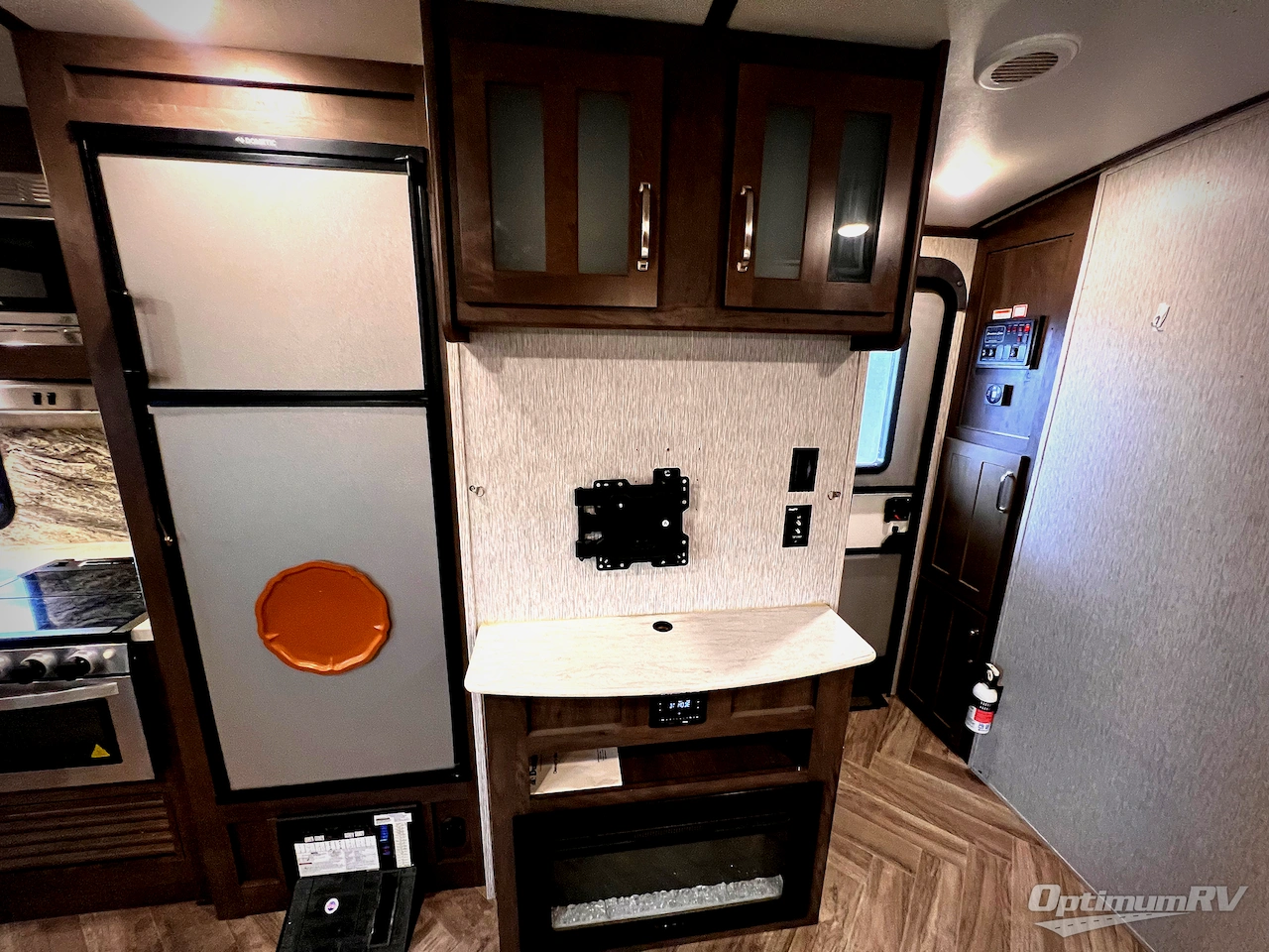 2021 Dutchmen Astoria 3203BH Photo 11