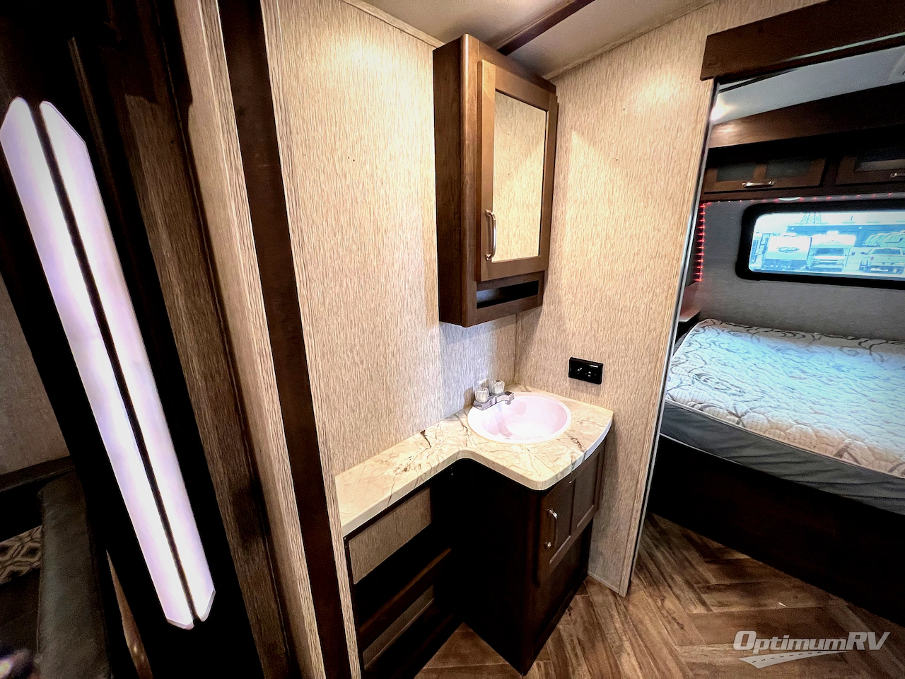 2021 Dutchmen Astoria 3203BH Photo 18