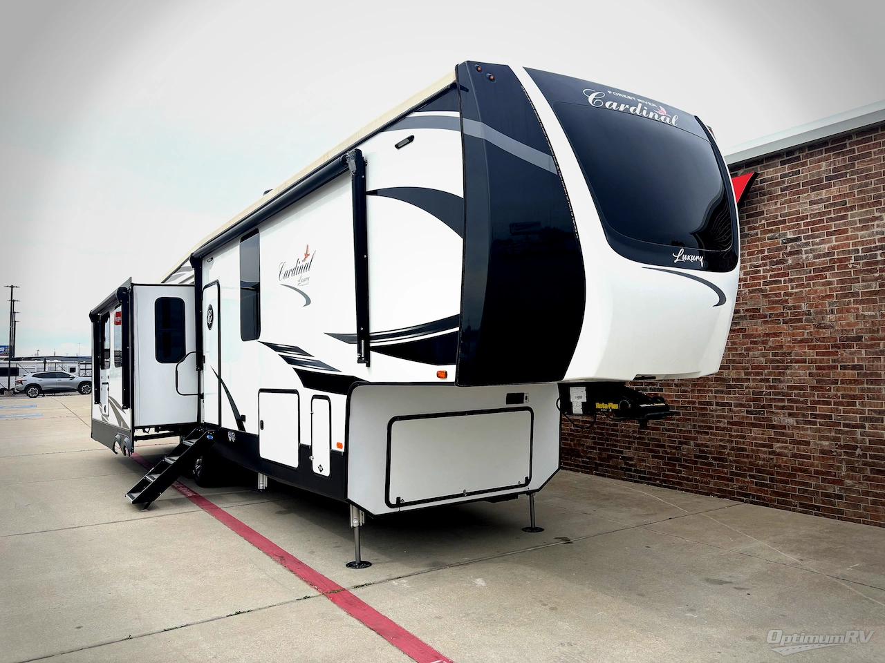 2021 Forest River Cardinal Luxury 390FBX Photo 1