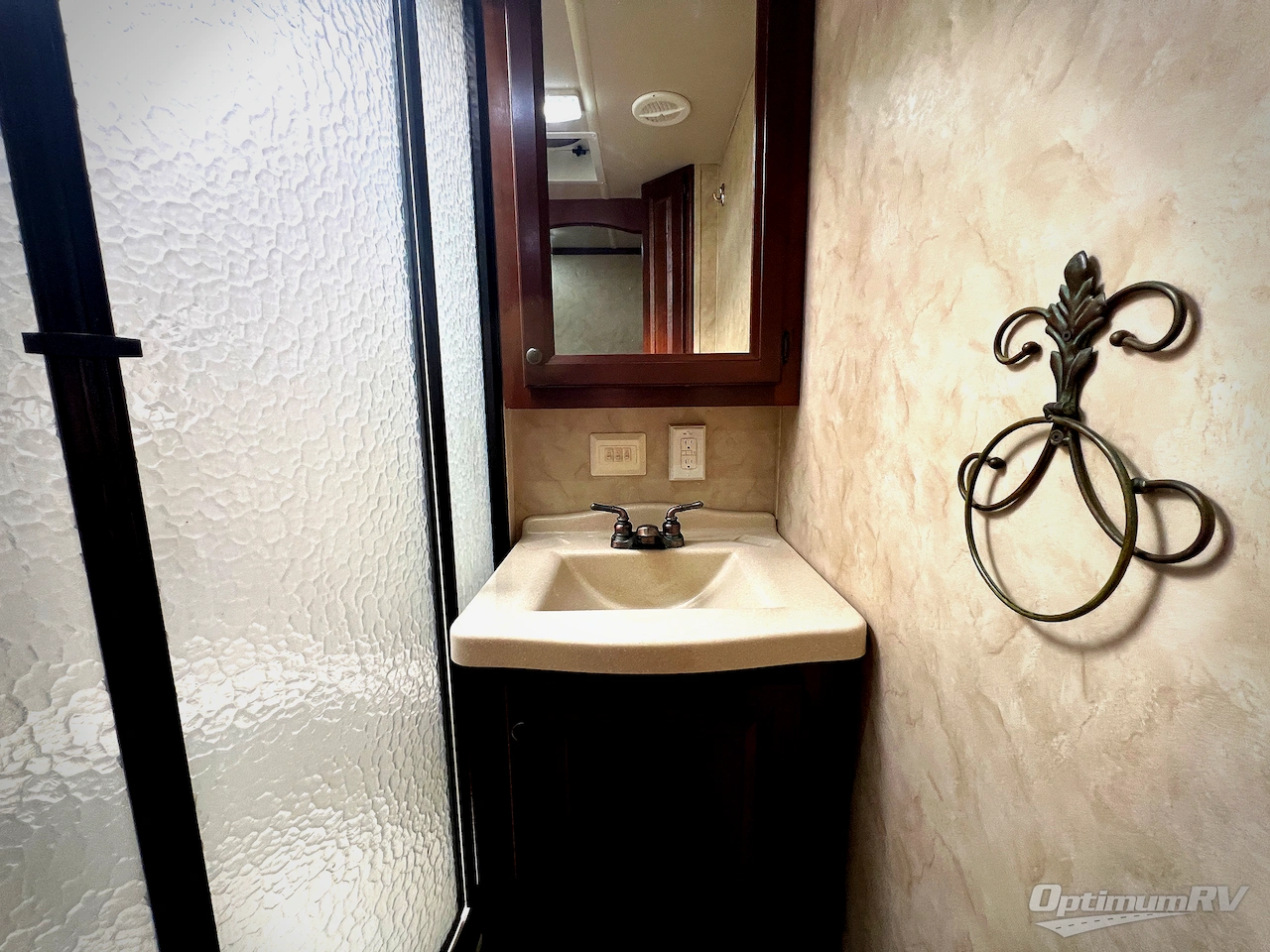 2011 Forest River Cedar Creek 34RLSA Photo 22