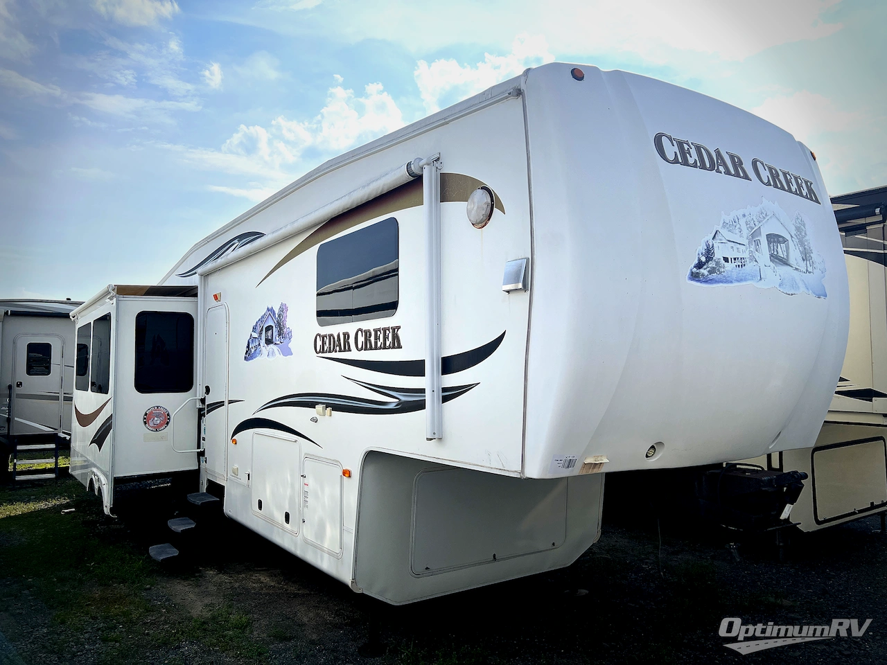 2011 Forest River Cedar Creek 34RLSA Photo 32