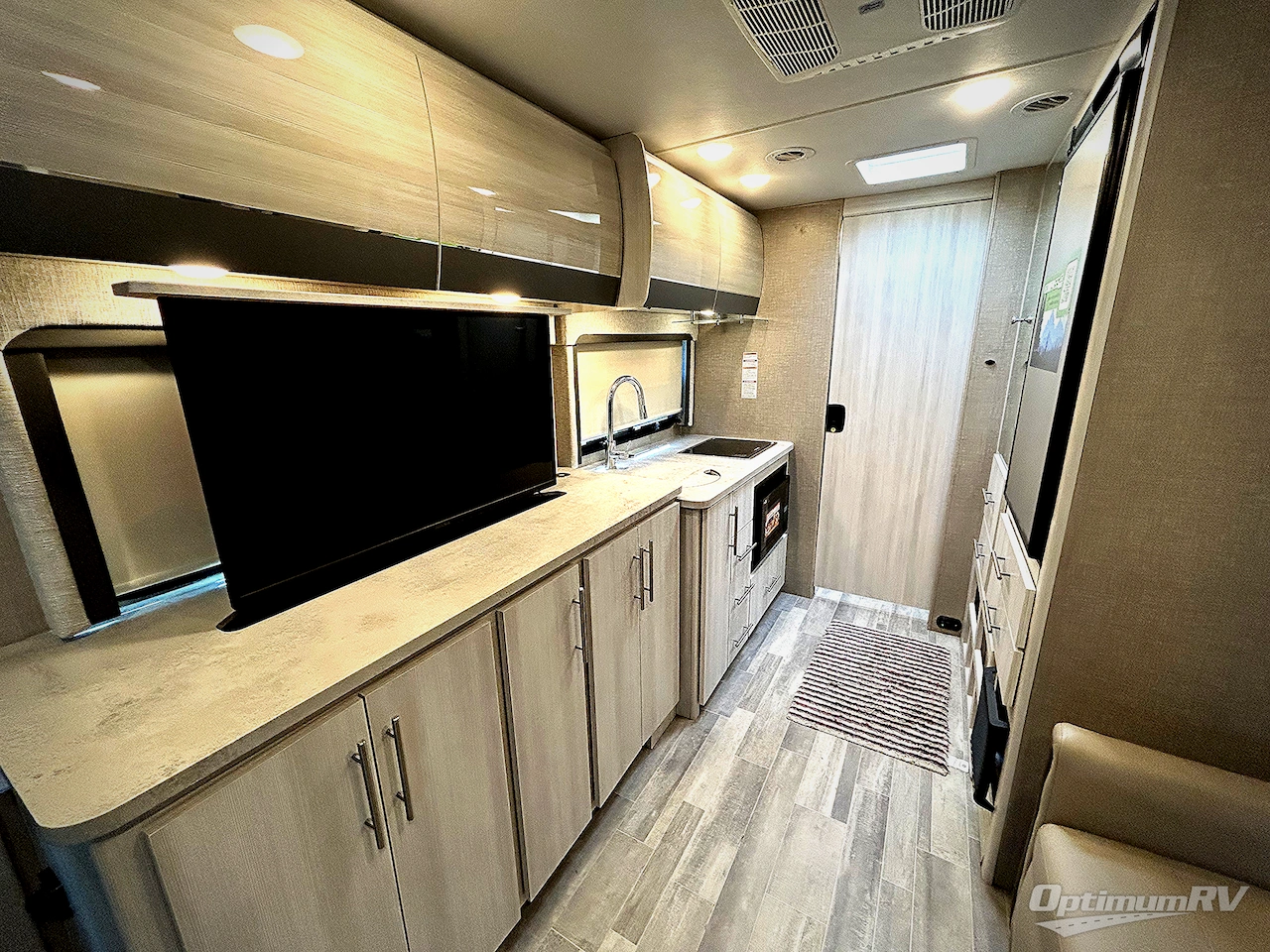 2023 Thor Compass AWD 23TE Photo 10