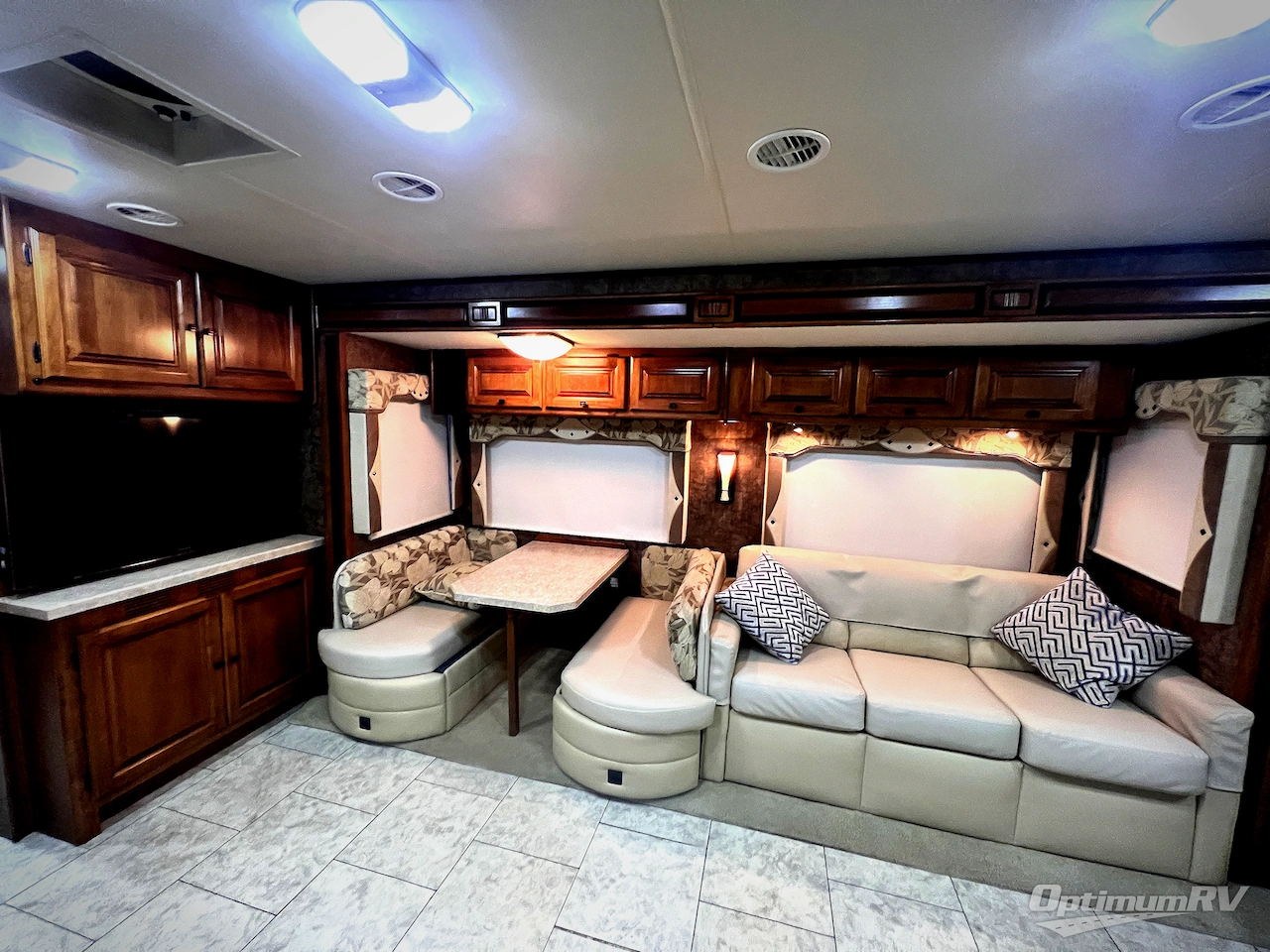 2012 Tiffin Allegro 34 TGA Photo 9
