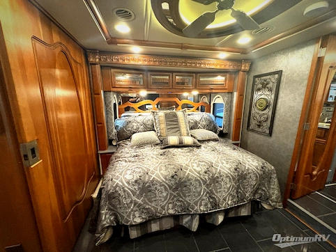 2016 Itasca Ellipse 42QD RV Photo 4