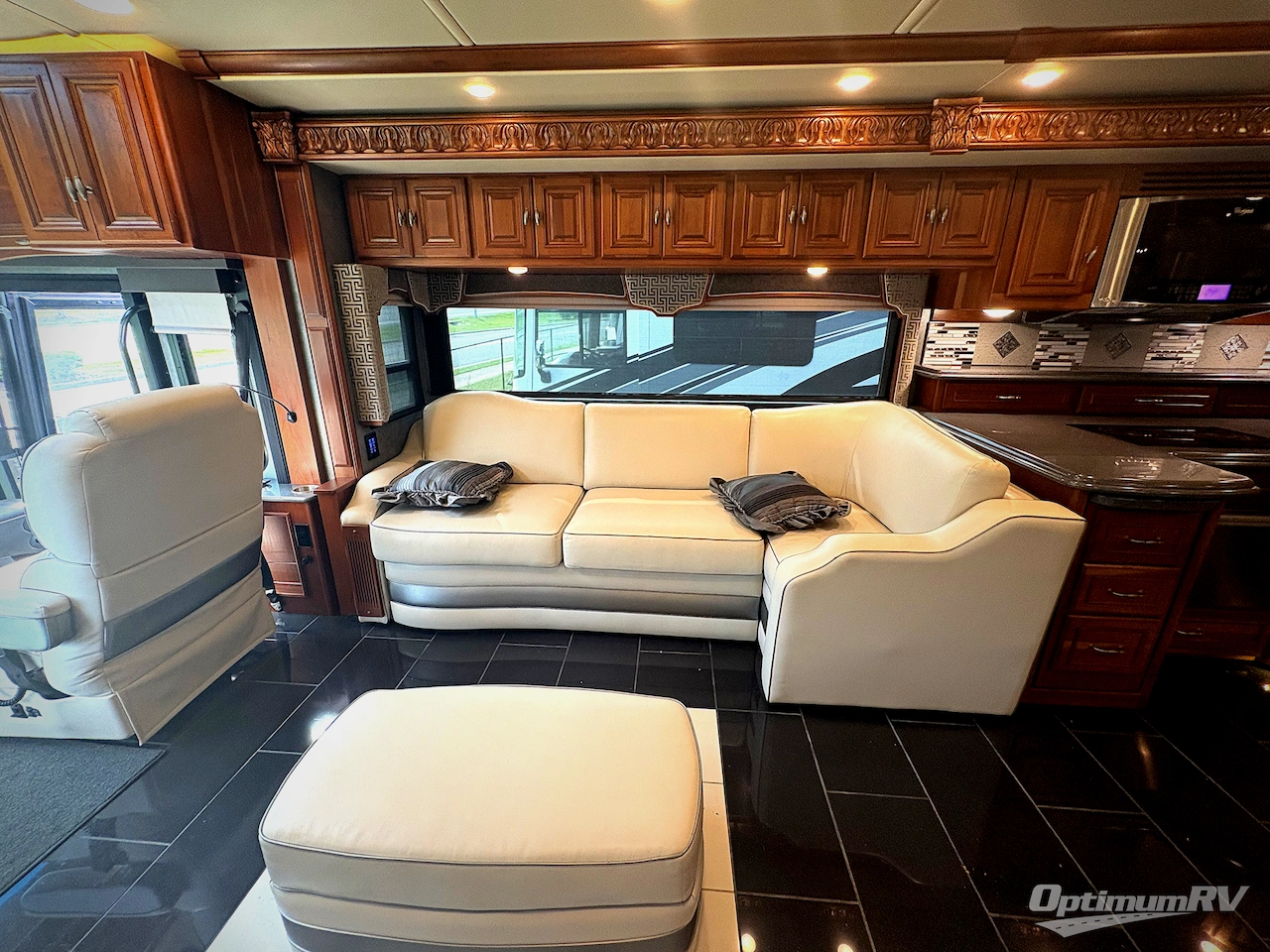 2016 Itasca Ellipse 42QD Photo 7