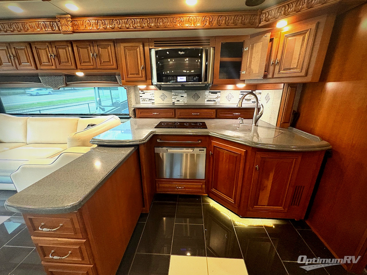 2016 Itasca Ellipse 42QD Photo 13