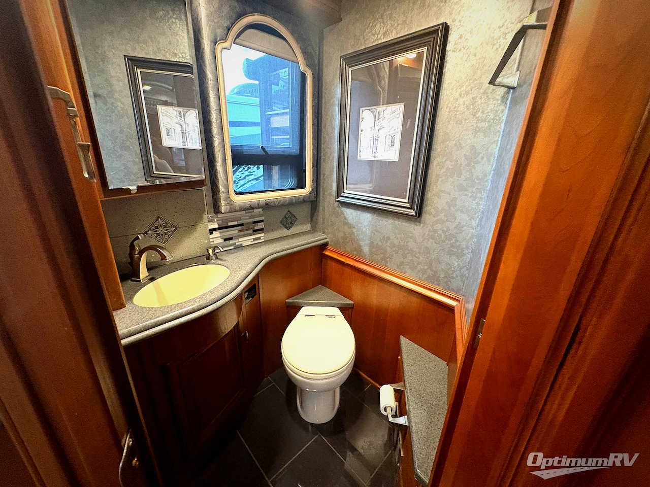 2016 Itasca Ellipse 42QD Photo 14