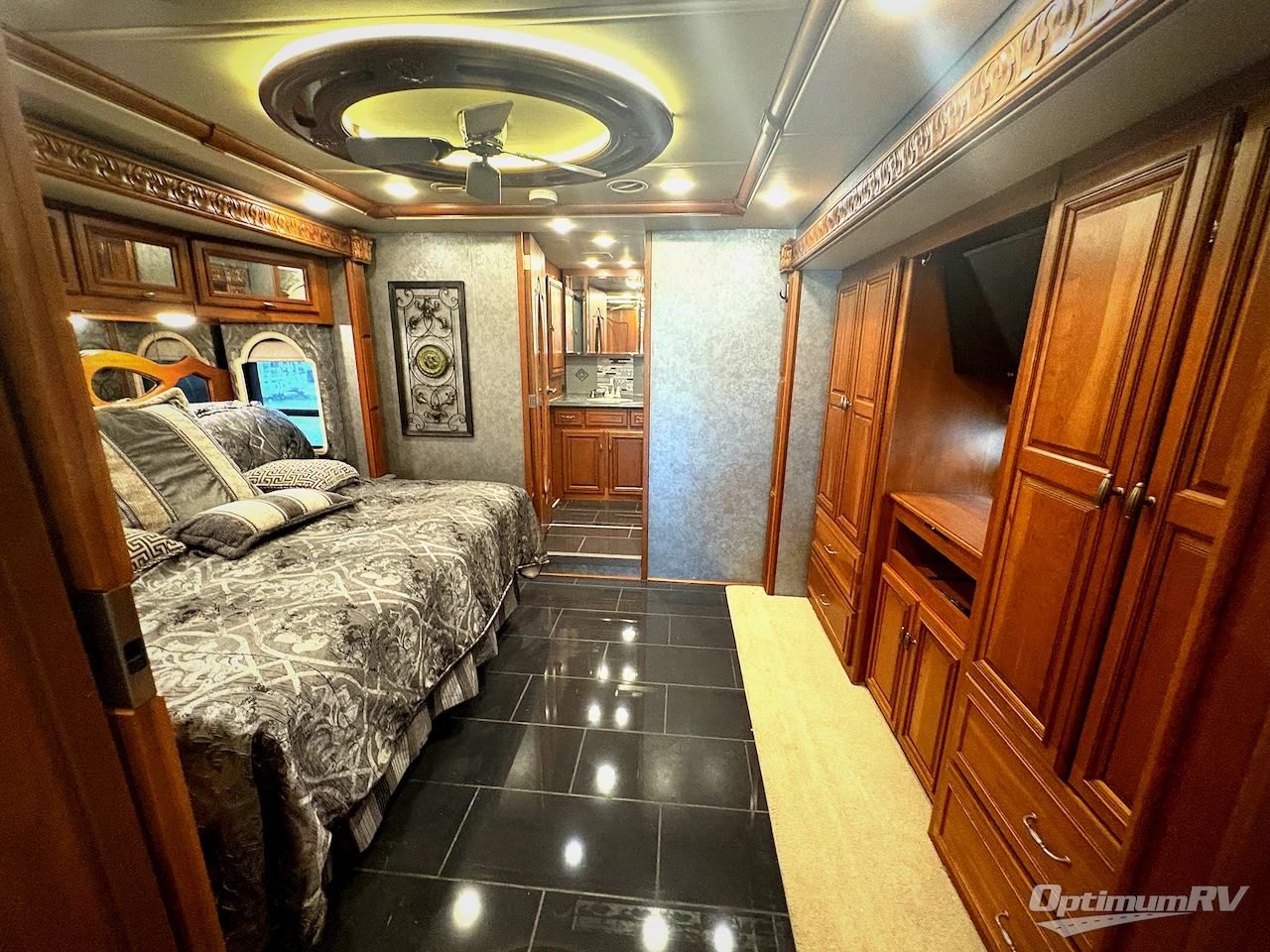 2016 Itasca Ellipse 42QD Photo 15