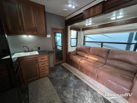 2014 Keystone Carbon 31 RV Photo 2