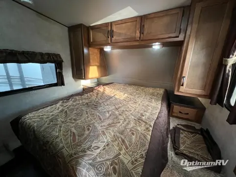 2014 Keystone Carbon 31 RV Photo 4