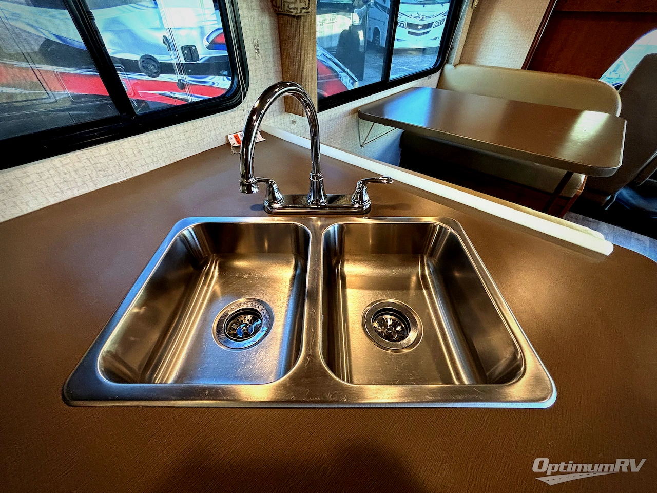 2017 Winnebago Minnie Winnie 31G Photo 12