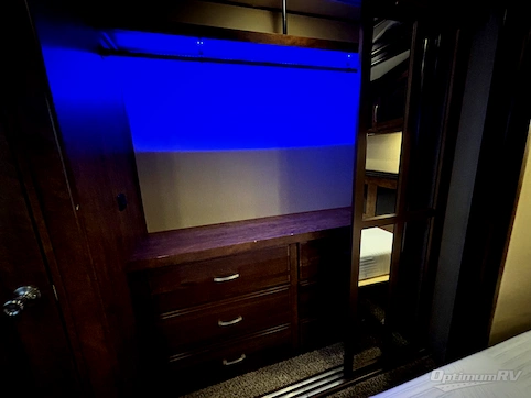 2016 Grand Design Solitude 379FL RV Photo 4