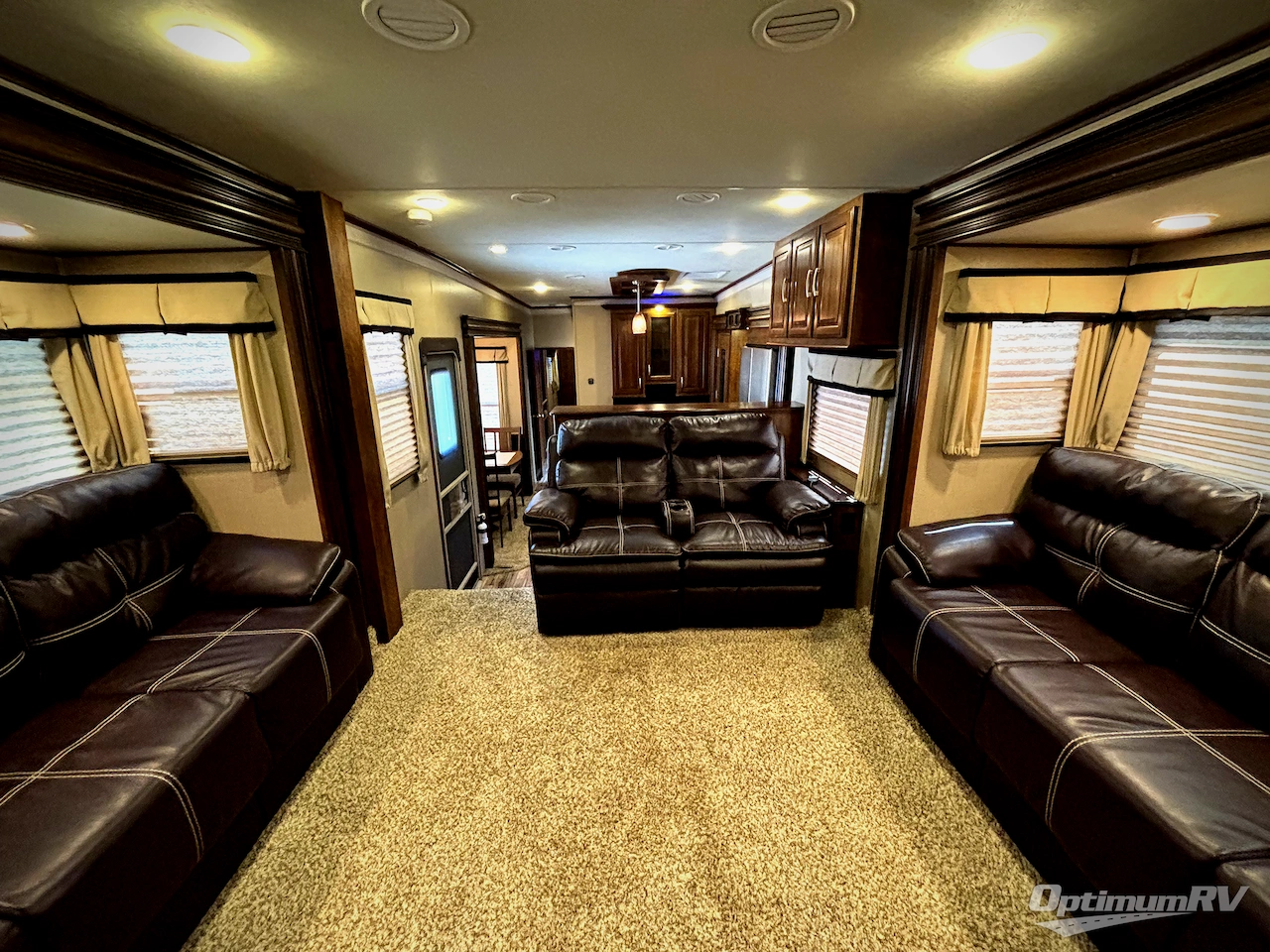 2016 Grand Design Solitude 379FL Photo 12