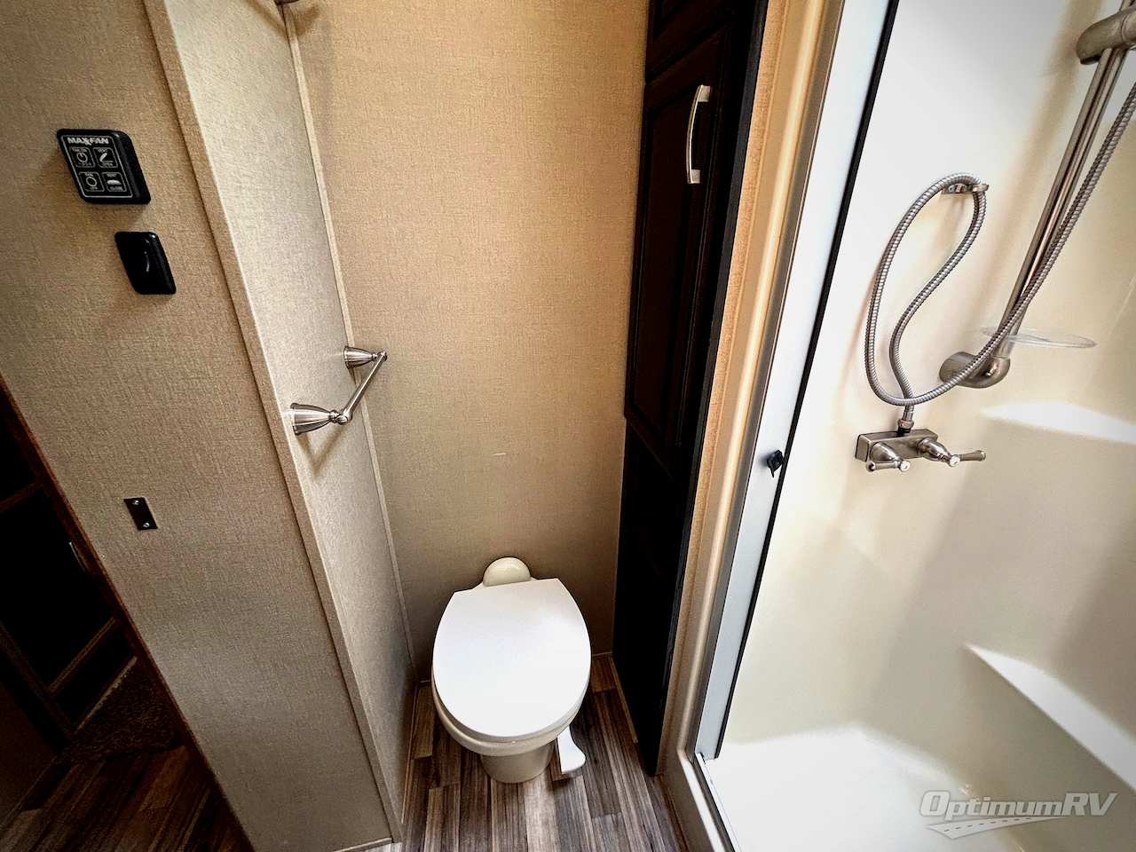 2016 Grand Design Solitude 379FL Photo 19