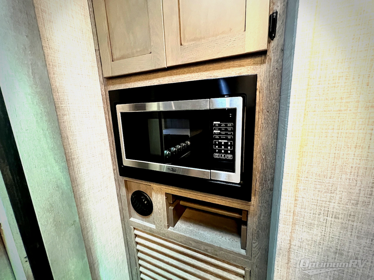 2019 Keystone Outback 335CG Photo 10