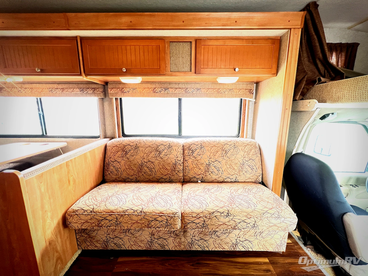 2007 Winnebago Access 26A Photo 7