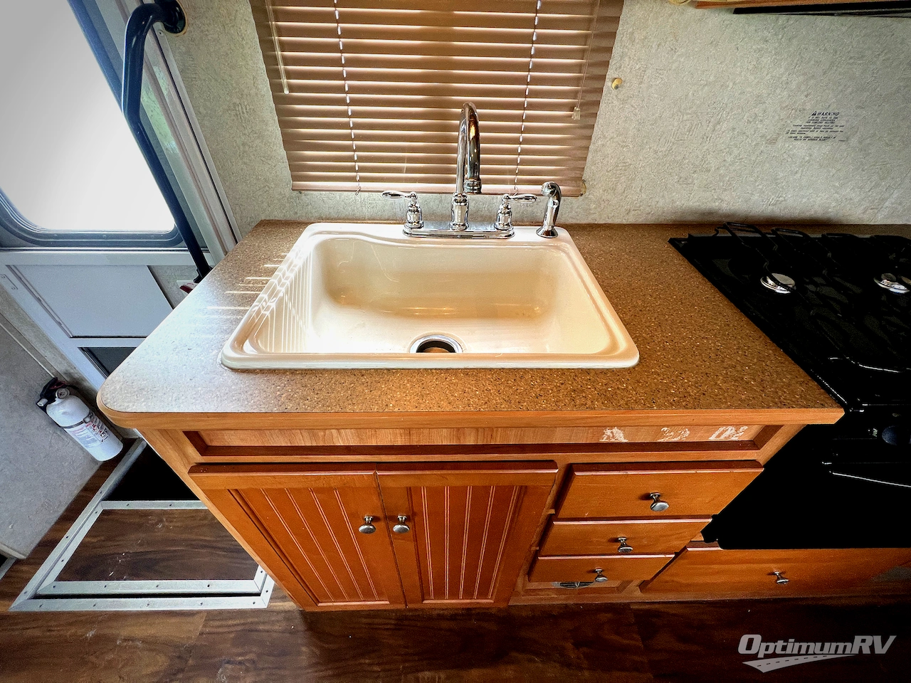 2007 Winnebago Access 26A Photo 10