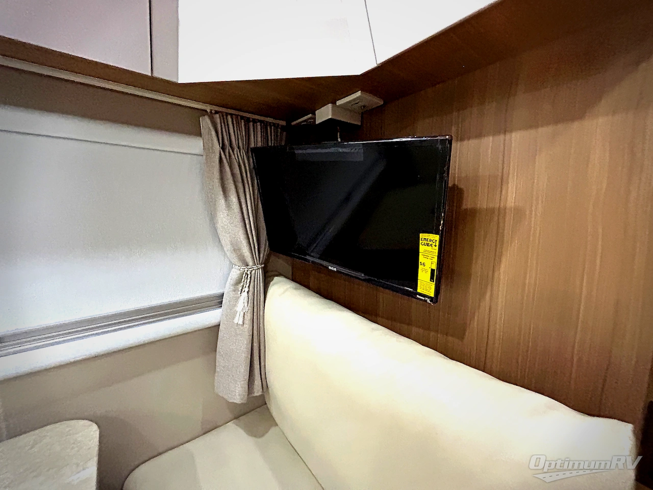 2024 Black Series Camper HQ Series HQ19 Photo 12