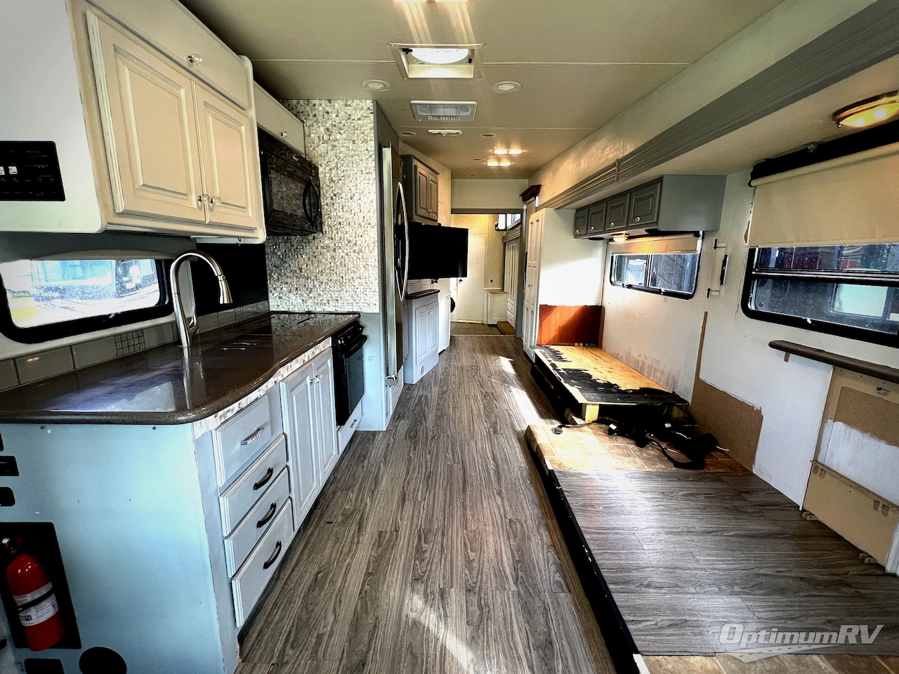 2015 Thor Outlaw 38RE Photo 4