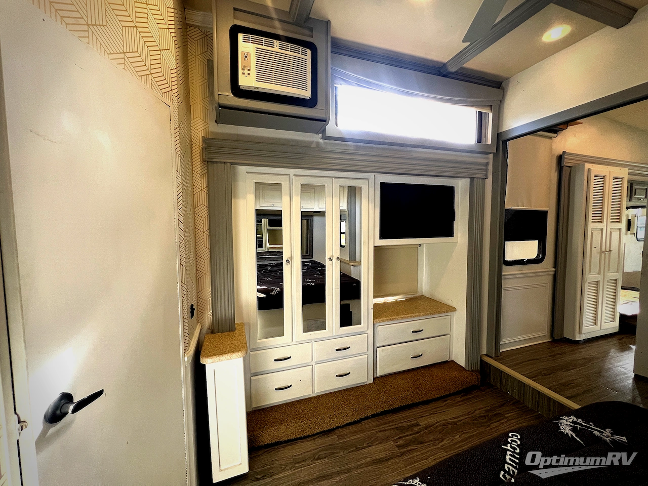 2015 Thor Outlaw 38RE Photo 20