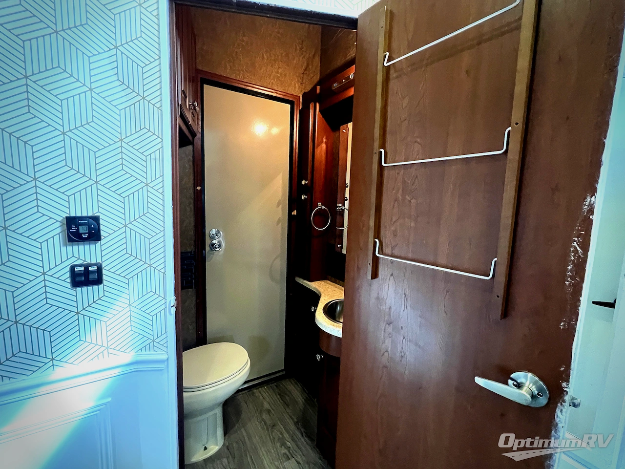 2015 Thor Outlaw 38RE Photo 21