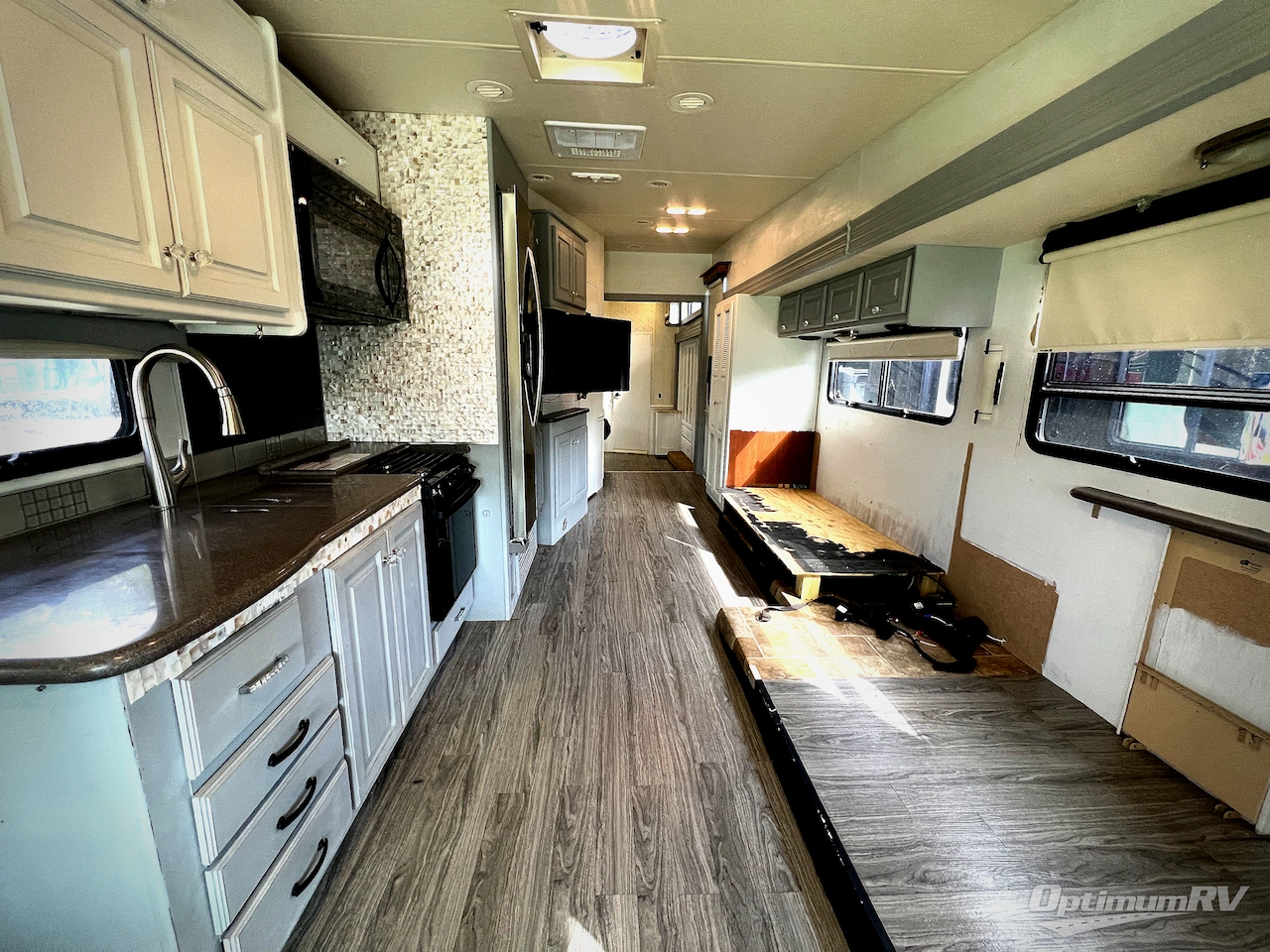 2015 Thor Outlaw 38RE Photo 24