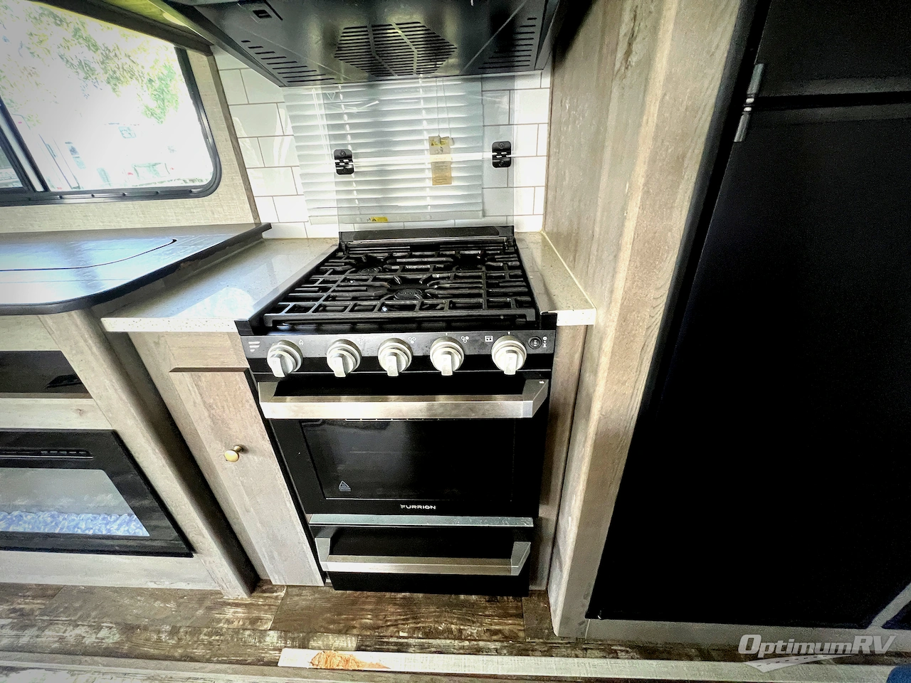 2020 Keystone Outback 328RL Photo 11