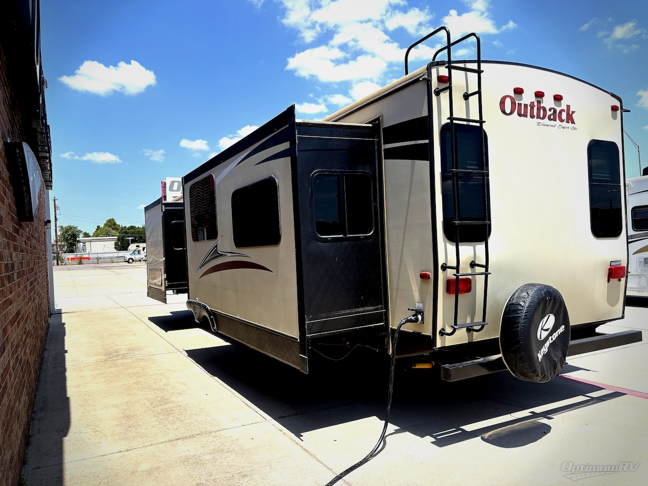 2019 Keystone Outback 326RL Photo 3