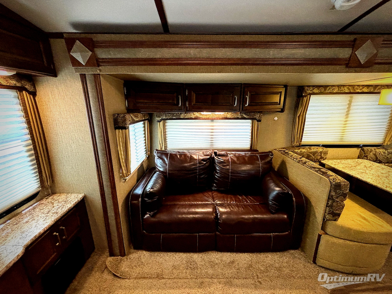 2019 Keystone Outback 326RL Photo 13