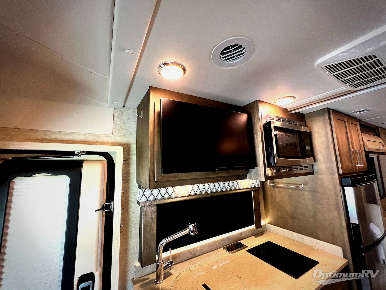 2023 Tiffin Wayfarer 25RW Photo 14