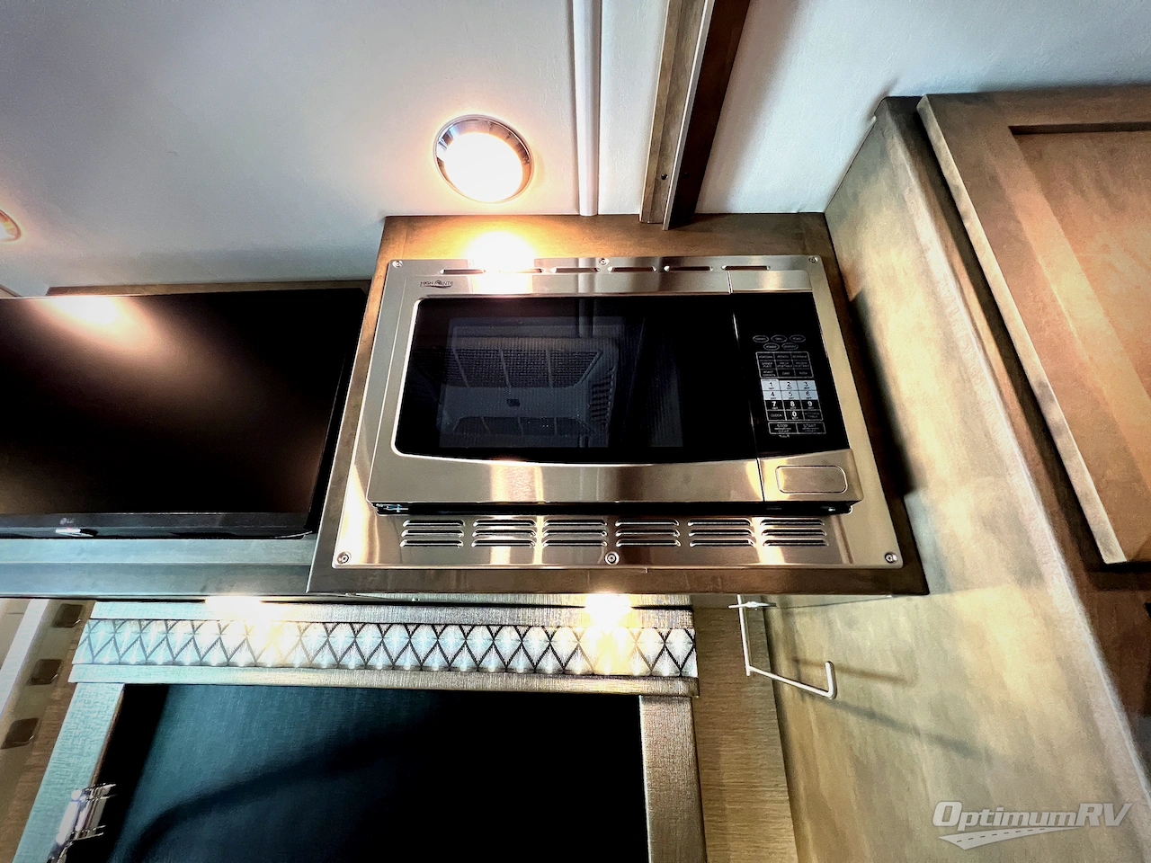 2023 Tiffin Wayfarer 25RW Photo 17